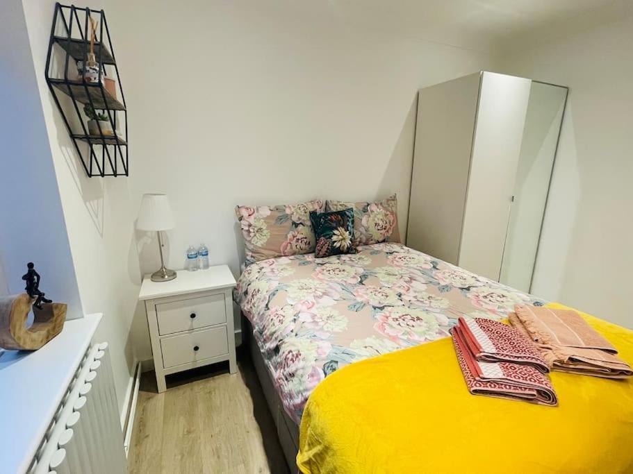 Rooms In A Beautiful House With Free On St Parking Hove Exterior foto